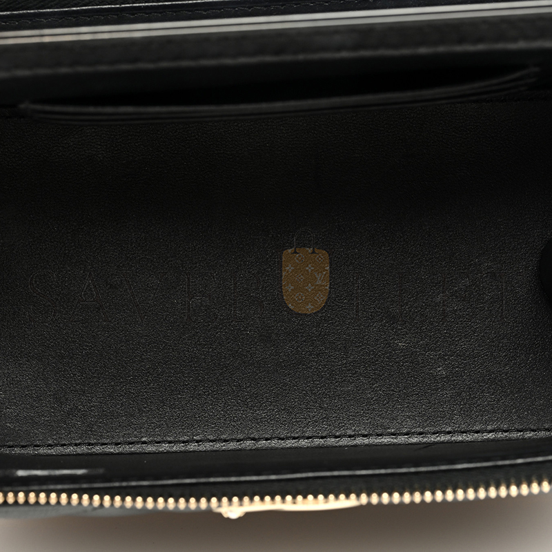 CHANEL MASTER SMALL PEARL TOP HANDLE VANITY CASE WITH CHAIN AP3956 (17*9.5*7.8cm)